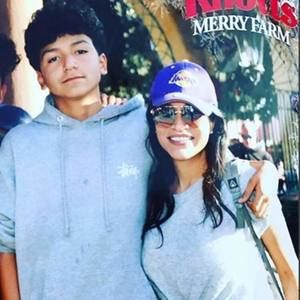 Meet your Posher, Tika